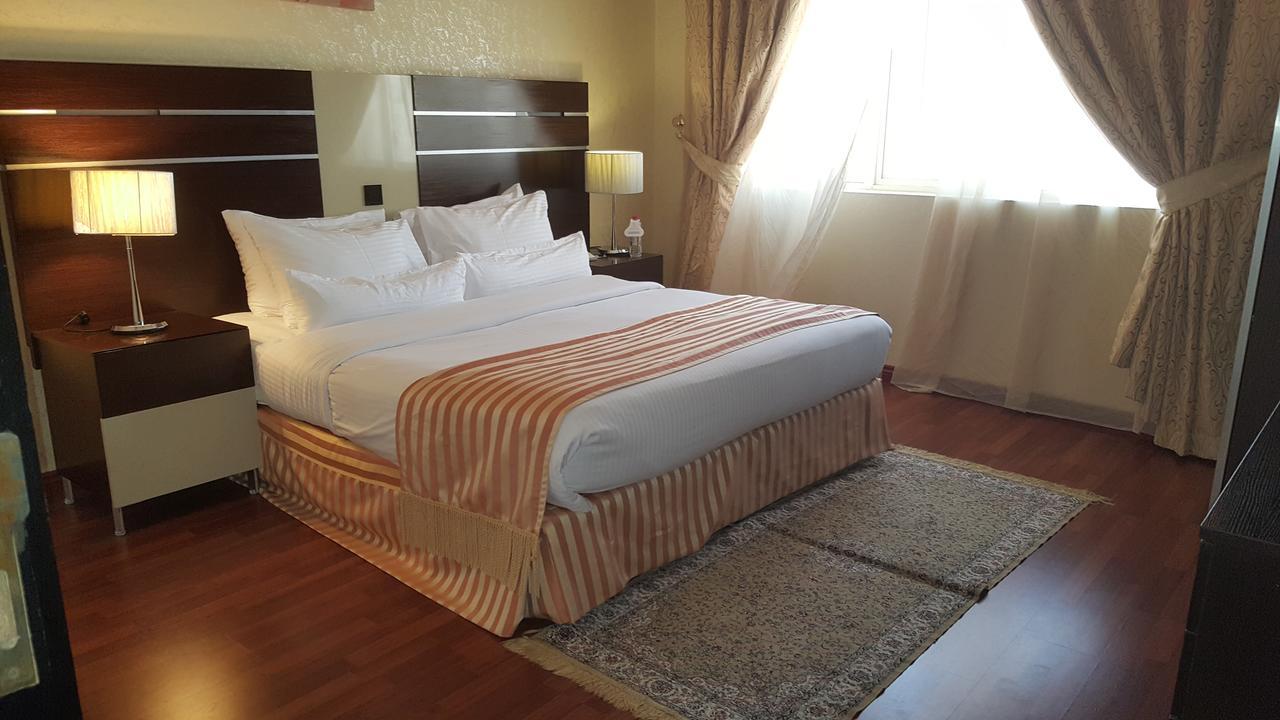 Boulevard City Suites Hotel Apartments Dubai Esterno foto